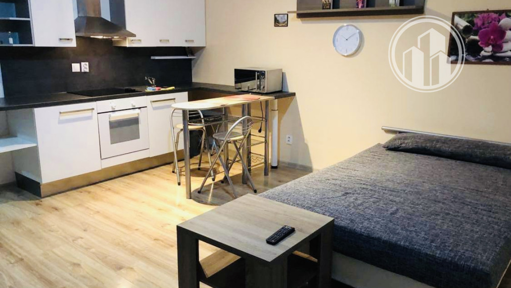 PRENAJATÝ 1 izbový byt v Nitre-Coboriho ulica