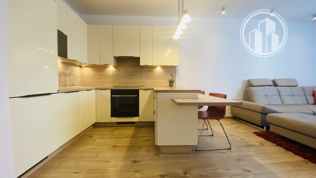 PREDANÝ -PREDAJ moderného 2 izbového bytu v Ružinove