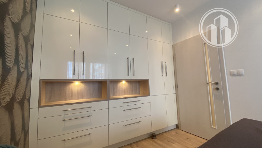 PREDANÝ -PREDAJ moderného 2 izbového bytu v Ružinove