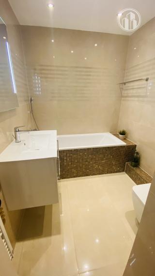 PREDANÝ -PREDAJ moderného 2 izbového bytu v Ružinove