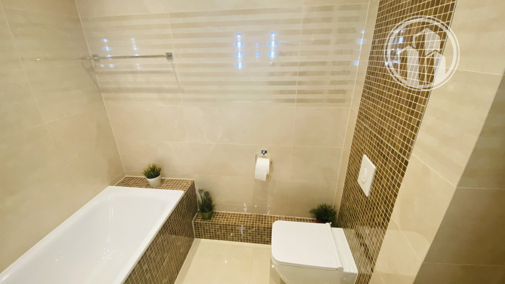 PREDANÝ -PREDAJ moderného 2 izbového bytu v Ružinove