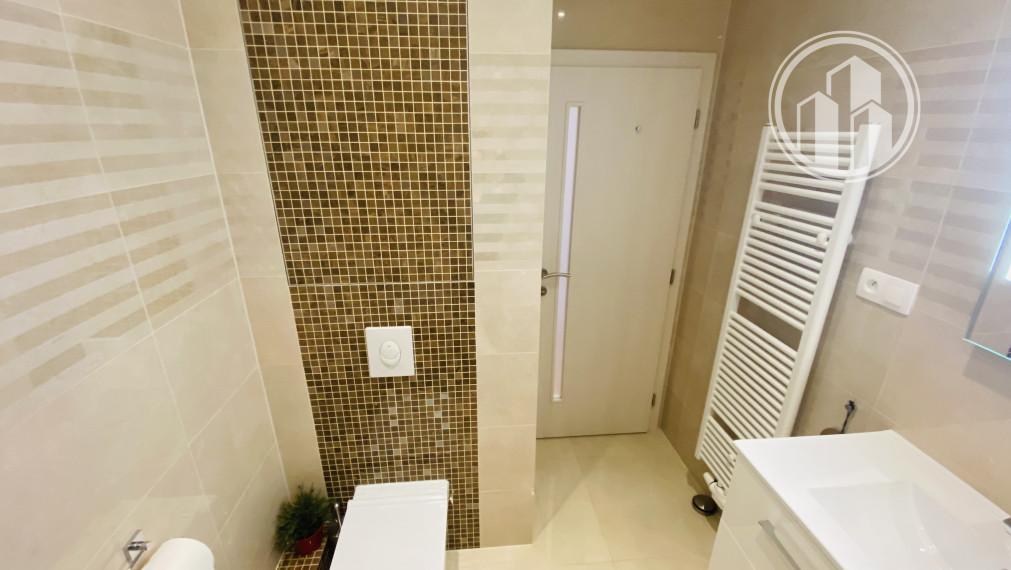 PREDANÝ -PREDAJ moderného 2 izbového bytu v Ružinove