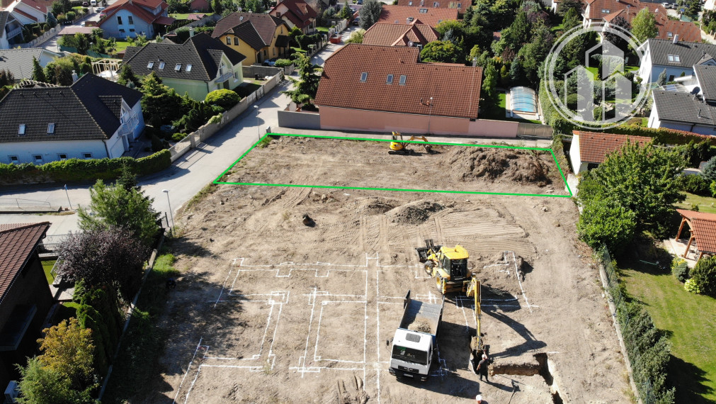 REZERVOVANÝ Stavebný pozemok v lukratívnej časti Limbachu