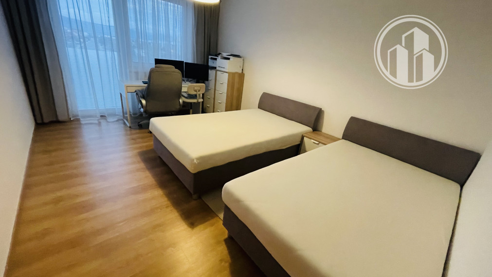 PRENAJATÝ  Prenájom 3 izbového bytu s klimatizáciou a parkovacím státim