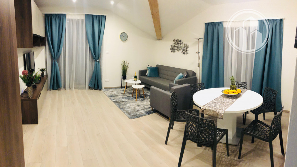 Na predaj priestranný 4-izbový byt (apartmán) s parkovacím miestom, obec Bystrá, Tále