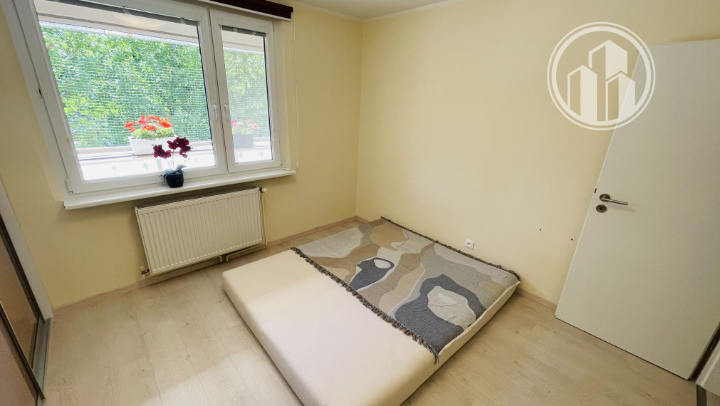 REZERVOVANÝ Krásny slnečný 3 izbový byt Čajkovského Trnava