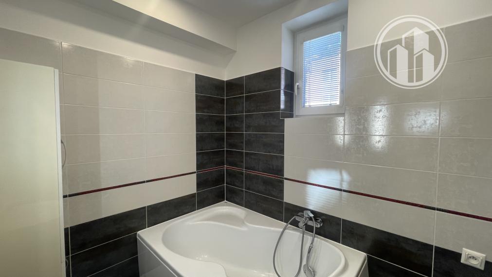 Slnečný 3 izbový byt na sídlisku Muškát v Pezinku