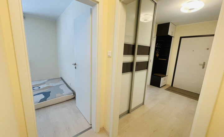 PREDANÝ Krásny slnečný 3 izbový byt Čajkovského Trnava - fotografia 3