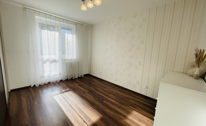 PREDANÝ Slnečný 3 izbový byt na sídlisku Muškát v Pezinku - fotografia 9