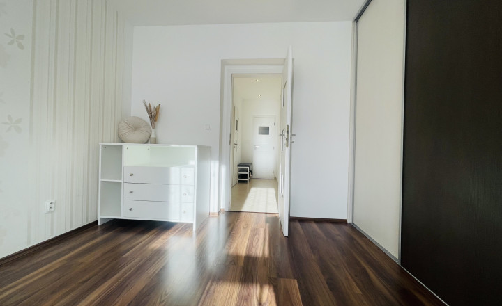PREDANÝ Slnečný 3 izbový byt na sídlisku Muškát v Pezinku - fotografia 11